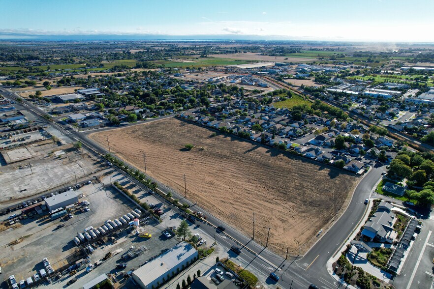 More Photos Of Brentwood Blvd., Brentwood Land For Sale