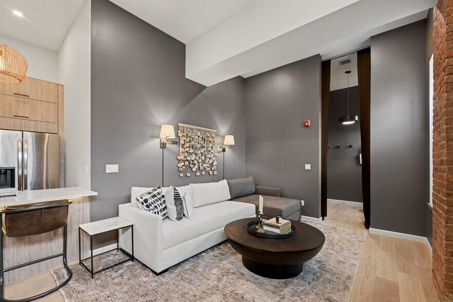 More Photos Of 63 Church St, Greenwich Apartments For Sale