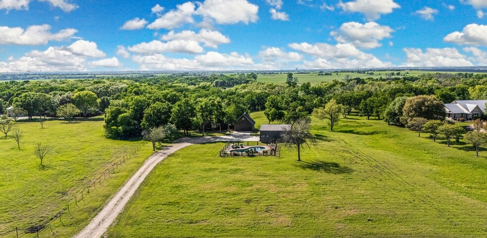 More Photos Of 4158 Creek Rd, Temple Specialty For Sale