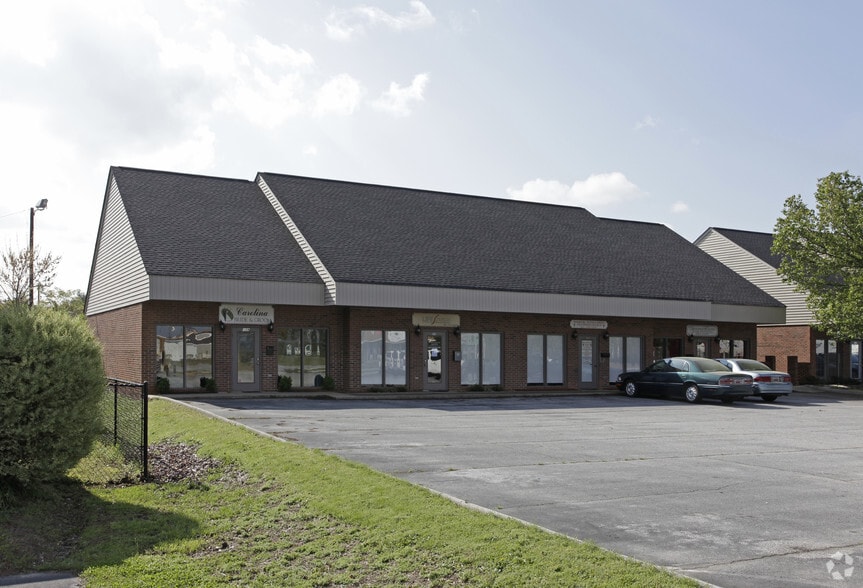 Primary Photo Of 109-115 Fairview Pointe Dr, Simpsonville Freestanding For Lease