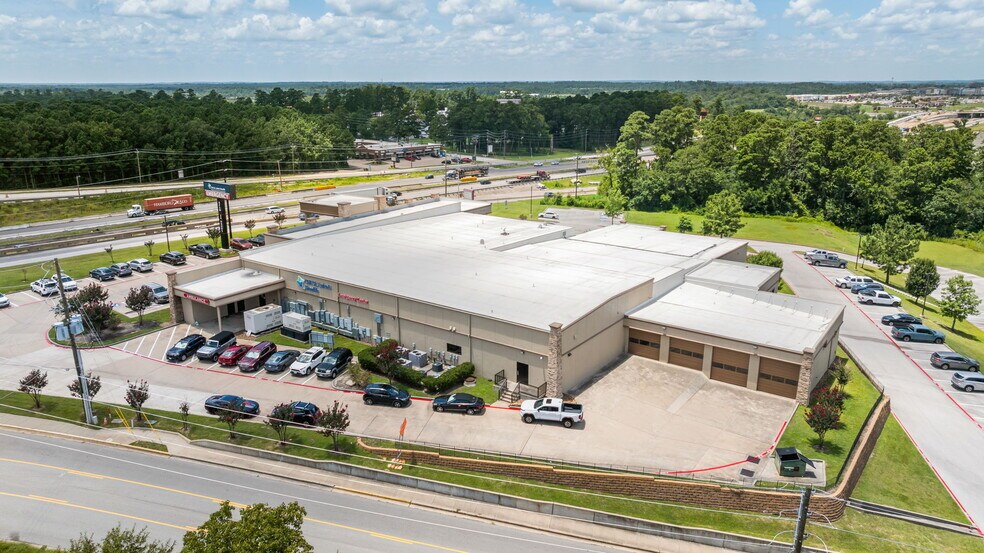 More Photos Of 540 Interstate 45 S, Huntsville Medical For Lease