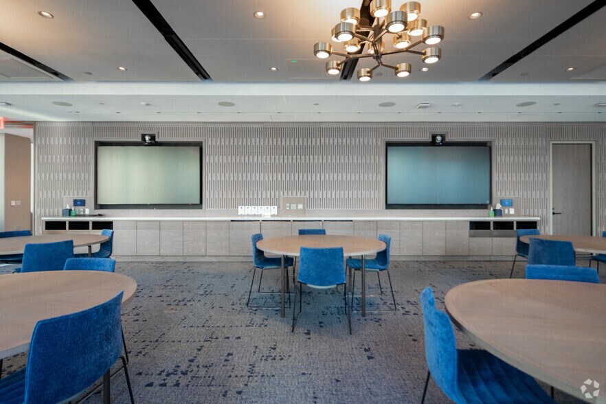 More Photos Of 107 Greenwich St, New York Office For Lease
