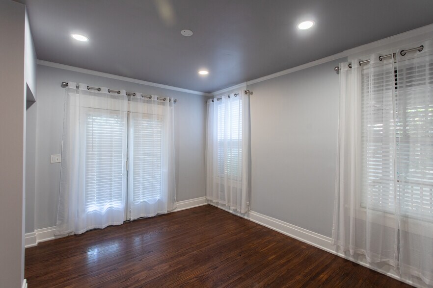 More Photos Of 1103 17th Ave S, Nashville Office For Lease