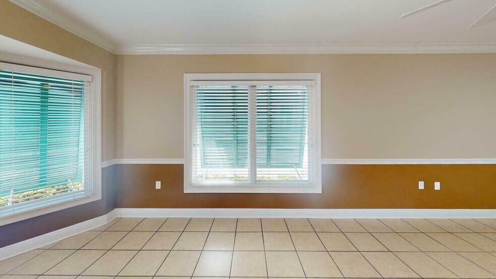 More Photos Of 2103 Jenks Ave, Panama City Medical For Lease