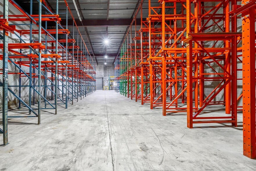 More Photos Of 9665 NW 13th St, Doral Warehouse For Lease