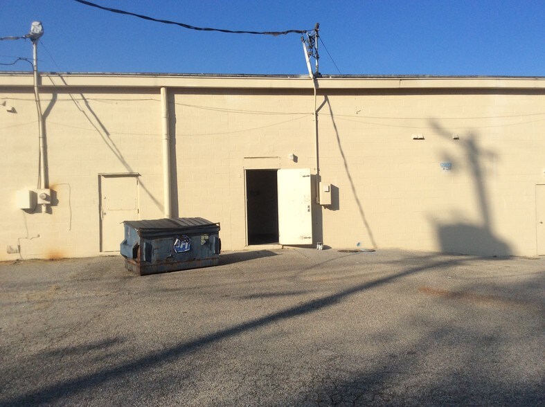 More Photos Of 5636 US Route 60, Huntington Unknown For Lease