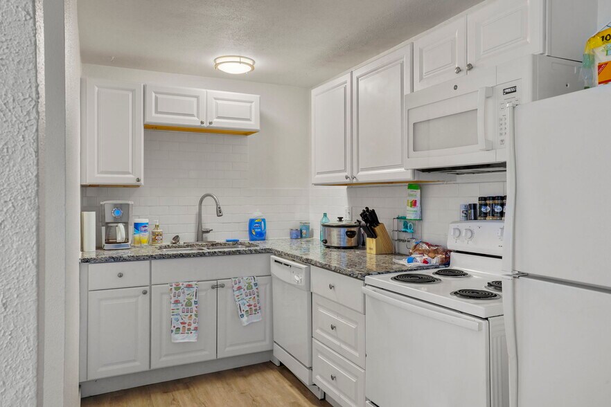 More Photos Of 3129 N El Paso St, Colorado Springs Apartments For Sale