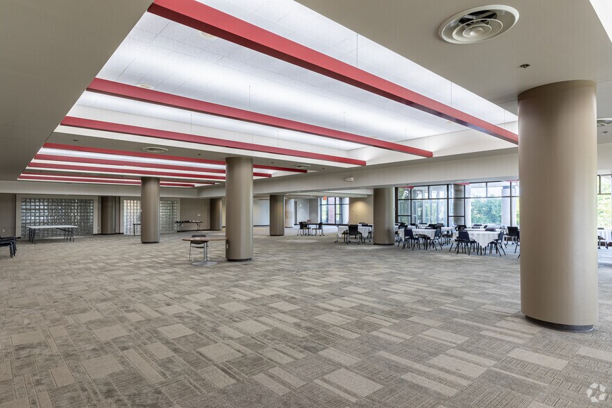 More Photos Of 480 Vantage Pt, Miamisburg Medical For Sale