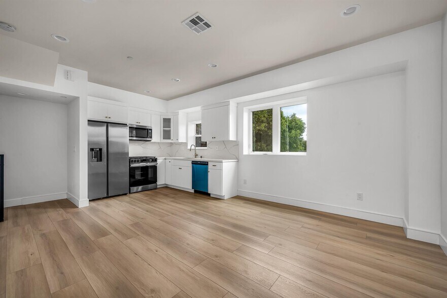 More Photos Of 4701 Saturn St, Los Angeles Multifamily For Sale