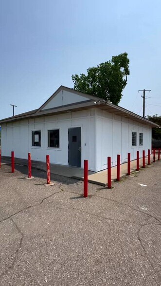 Primary Photo Of 11600 Kelly Rd, Detroit Freestanding For Sale