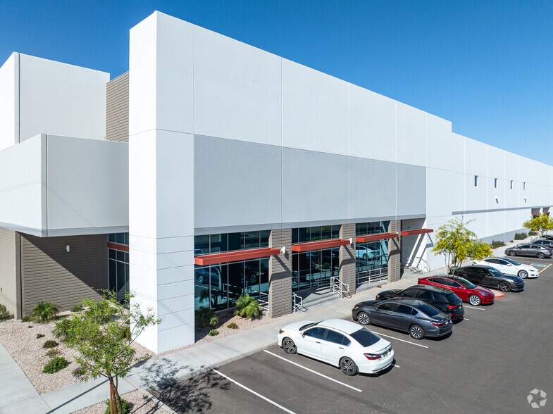 More Photos Of 3232 S 48th St, Phoenix Warehouse For Lease