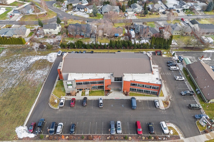 More Photos Of 8382 N Wayne Dr, Hayden Medical For Sale