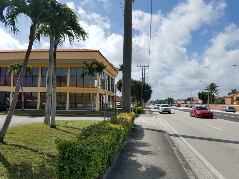 More Photos Of 8400-8420 W Flagler St, Miami Unknown For Lease