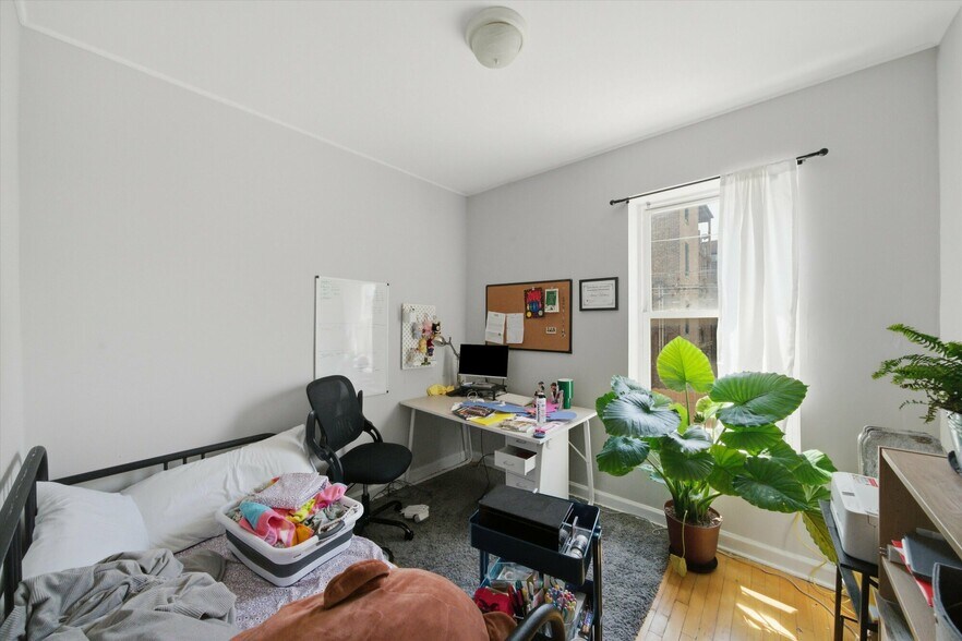 More Photos Of 3605-3607 W Palmer St, Chicago Apartments For Sale