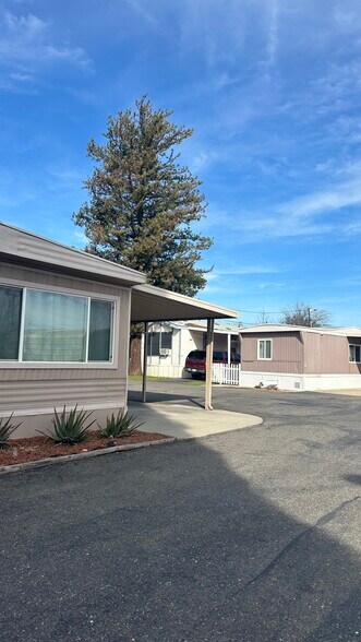 More Photos Of 2042 Tully Rd, Hughson Manufactured Housing Mobile Home Park For Sale