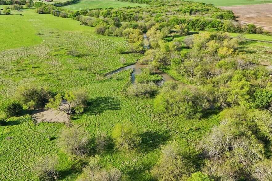 More Photos Of 00 FM 901, Collinsville Land For Sale