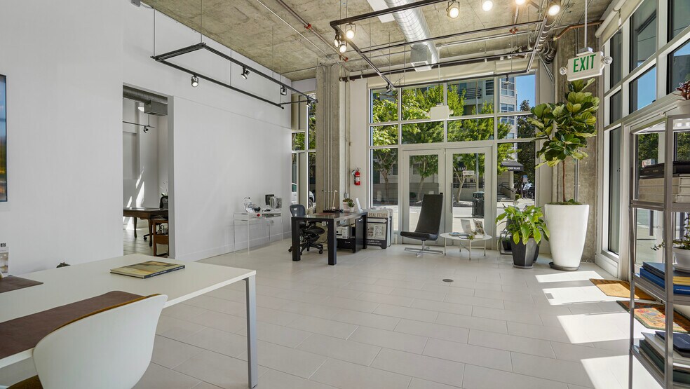 More Photos Of 200 Brannan St, San Francisco Apartments For Sale