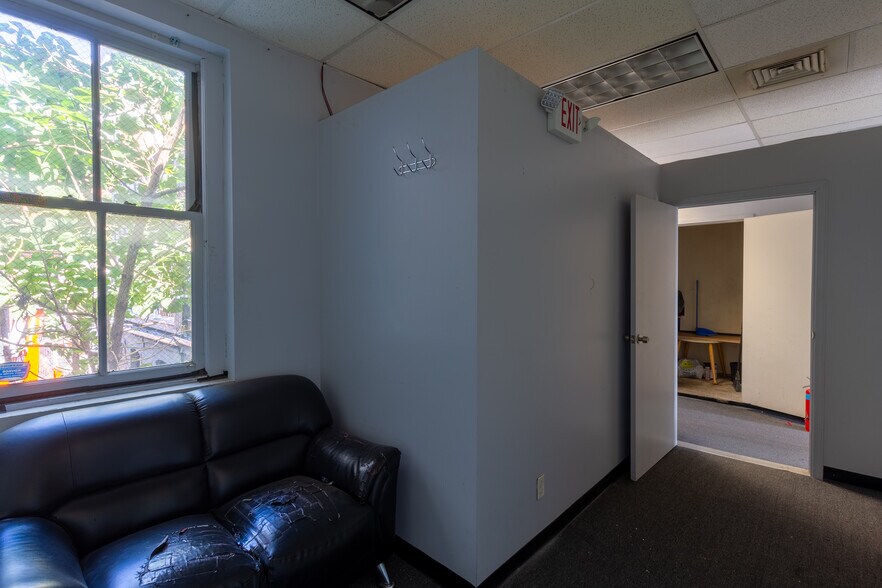 More Photos Of 22-26 4th Ave, Brooklyn Storefront Retail Office For Lease