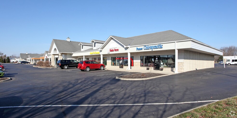 More Photos Of 218-258 W Olentangy St, Powell Unknown For Lease