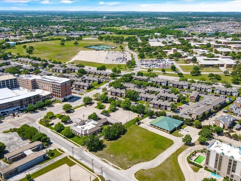 More Photos Of 860 Thousand Oaks, Hurst Land For Sale