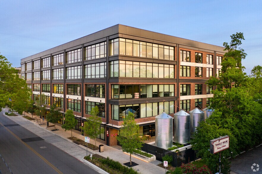 More Photos Of 1801 E 6th St, Austin Office For Lease