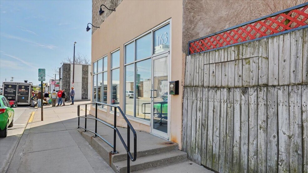 More Photos Of 102 Walnut St, Winona Office Residential For Sale