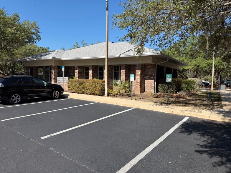 More Photos Of 1155 NW 64th Ter, Gainesville Medical For Sale