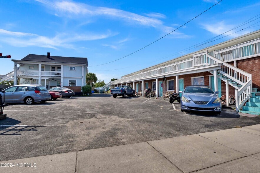 More Photos Of 213 Cape Fear Blvd, Carolina Beach Land For Sale