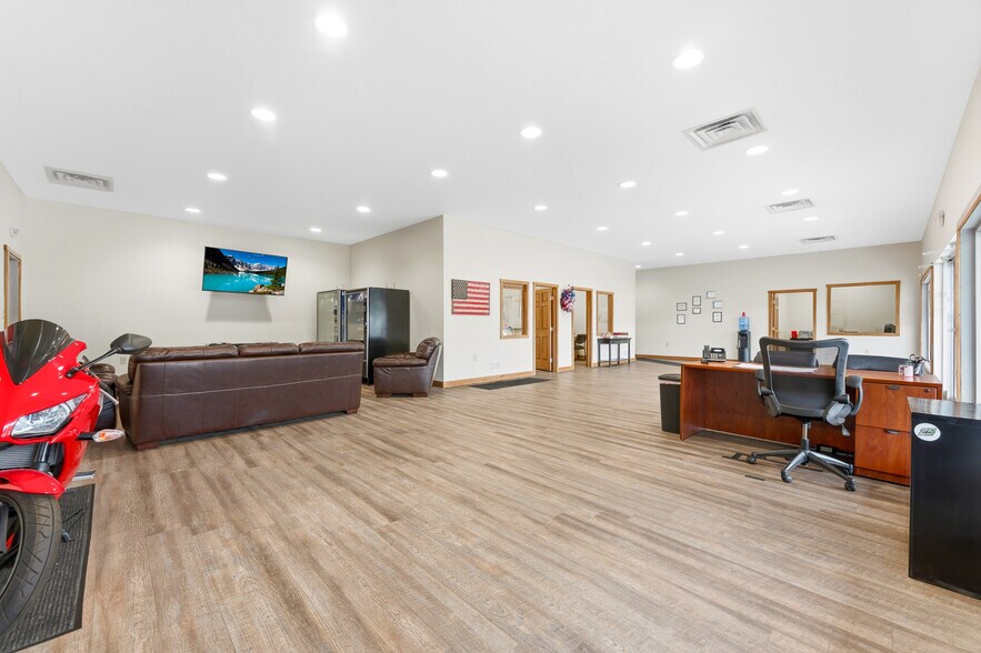 More Photos Of 600 Pittsburgh Rd, Uniontown Auto Dealership For Sale