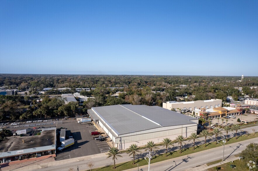 More Photos Of 618 Ridgewood Ave, Holly Hill Warehouse For Lease