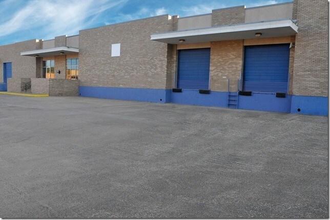 More Photos Of 2630 Andjon Dr, Dallas Distribution For Lease