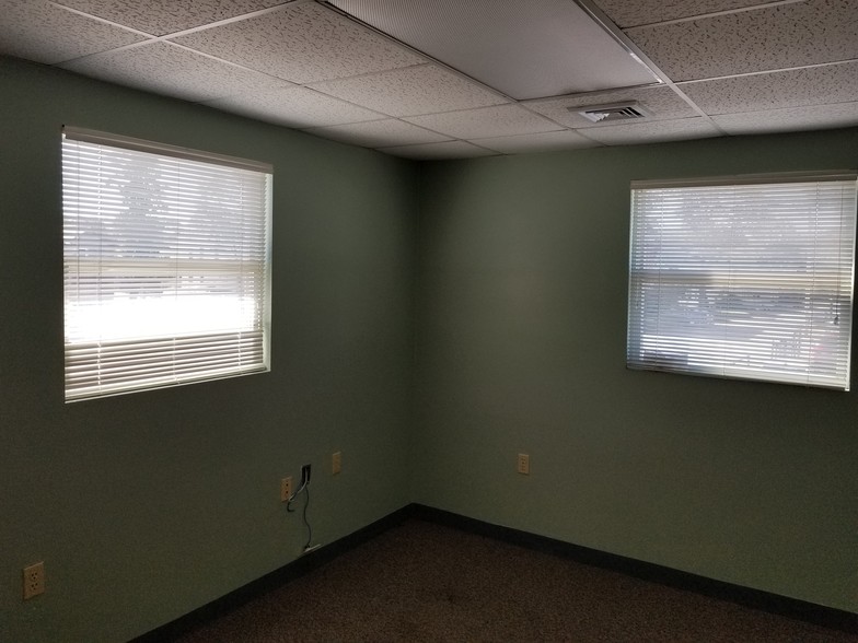 More Photos Of 1351 Main St, Brockton Medical For Lease