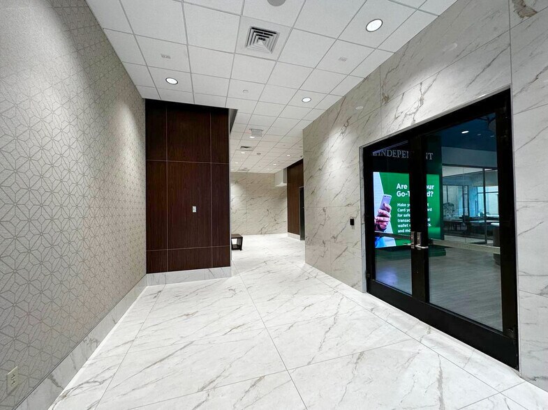 More Photos Of 225 Holmes Ave, Huntsville Office For Lease