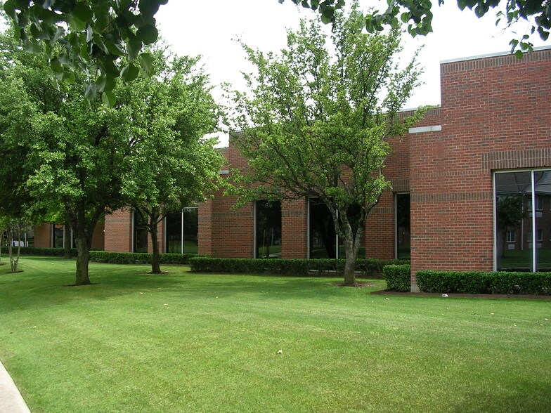 More Photos Of 1485 Richardson Dr, Richardson Unknown For Lease