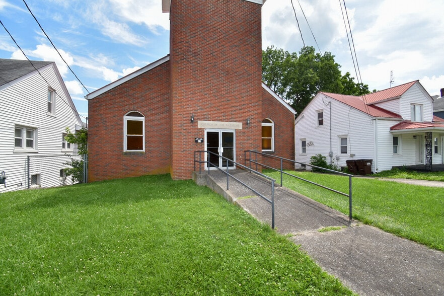 More Photos Of 65 Highland Ave, Lancaster Religious Facility For Sale