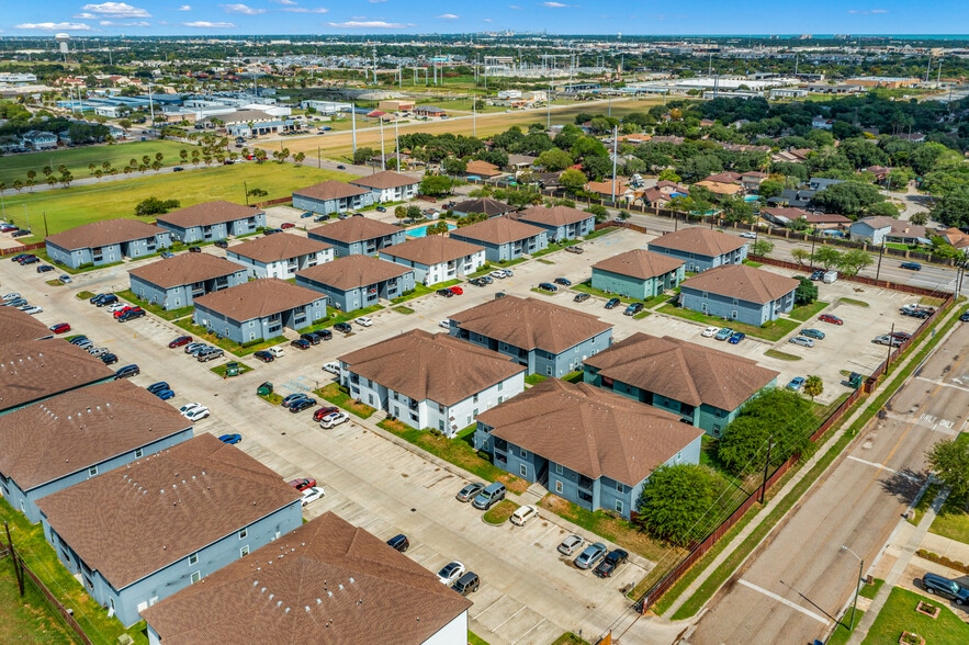 More Photos Of 5929 Wooldridge Rd, Corpus Christi Apartments For Sale