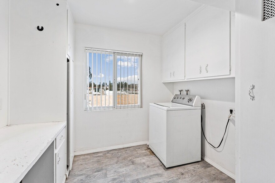 More Photos Of 9106-9110 Mission Blvd, Riverside Storefront Retail Residential For Sale