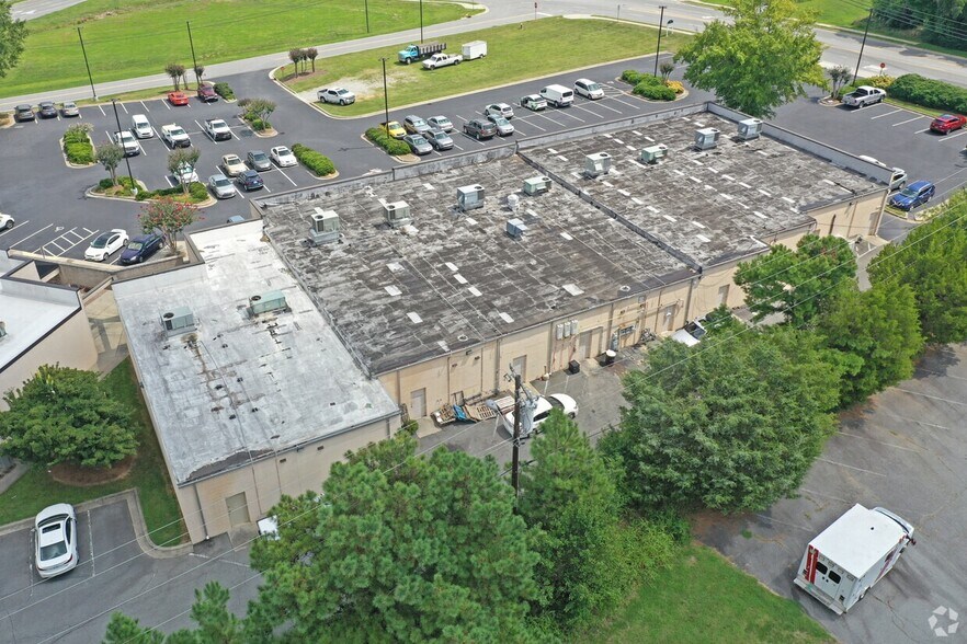 More Photos Of 5006 High Point Rd, Greensboro Freestanding For Lease