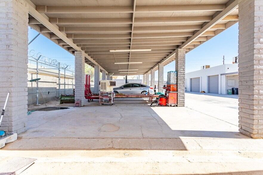 More Photos Of 201 W 24th St, Yuma Industrial For Sale