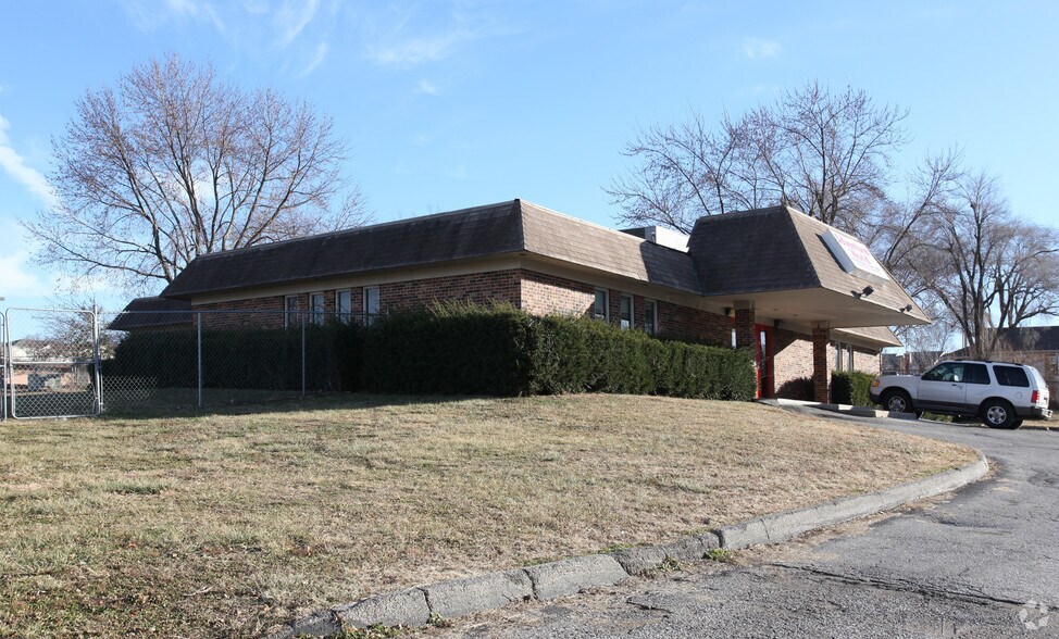 More Photos Of 5011 E 112th Ter, Kansas City Daycare Center For Sale