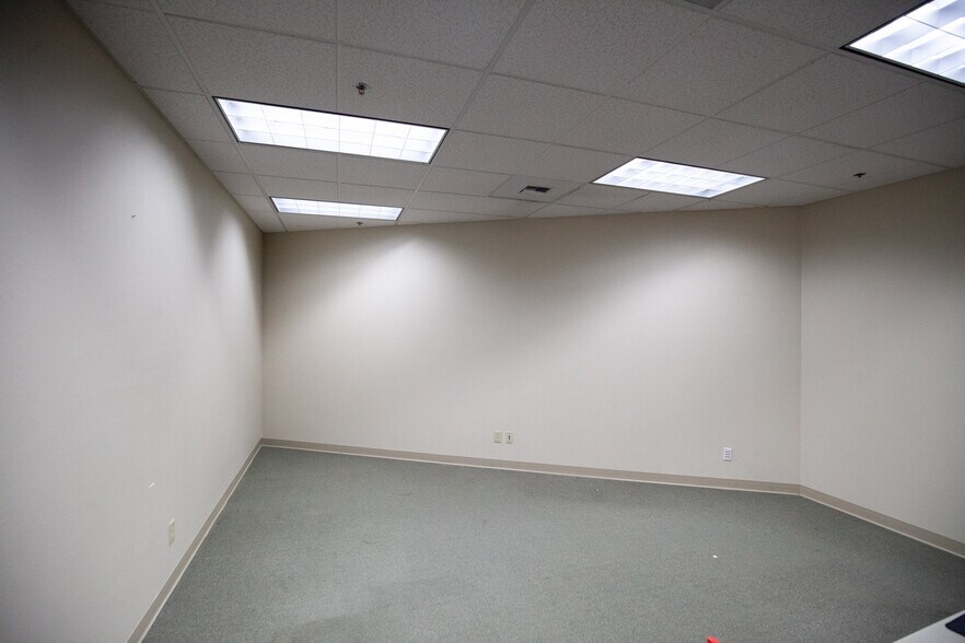 More Photos Of 1001 S 3rd St W, Missoula Manufacturing For Sale