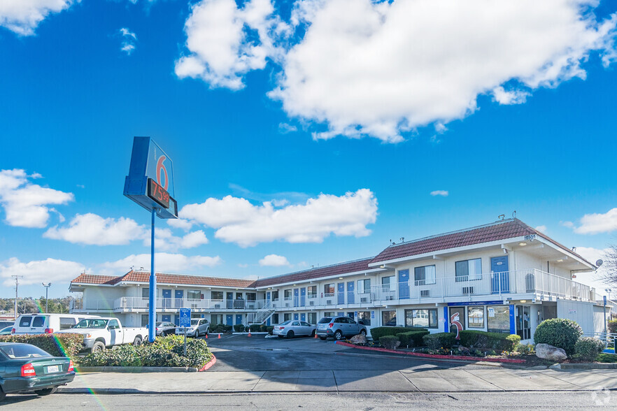 Primary Photo Of 1455 Enterprise St, Vallejo Hotel For Sale