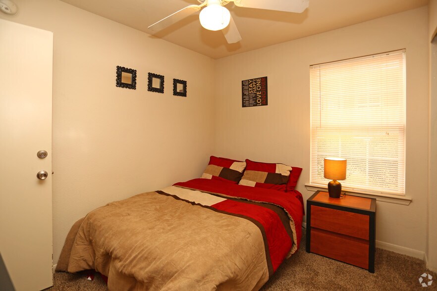 More Photos Of 215 Spencer Pl, Cayce Apartments For Sale