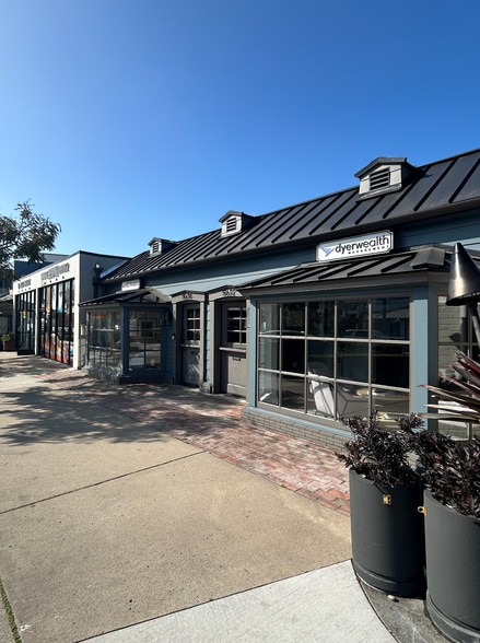 More Photos Of 5670 La Jolla Blvd, La Jolla Storefront Retail Residential For Lease