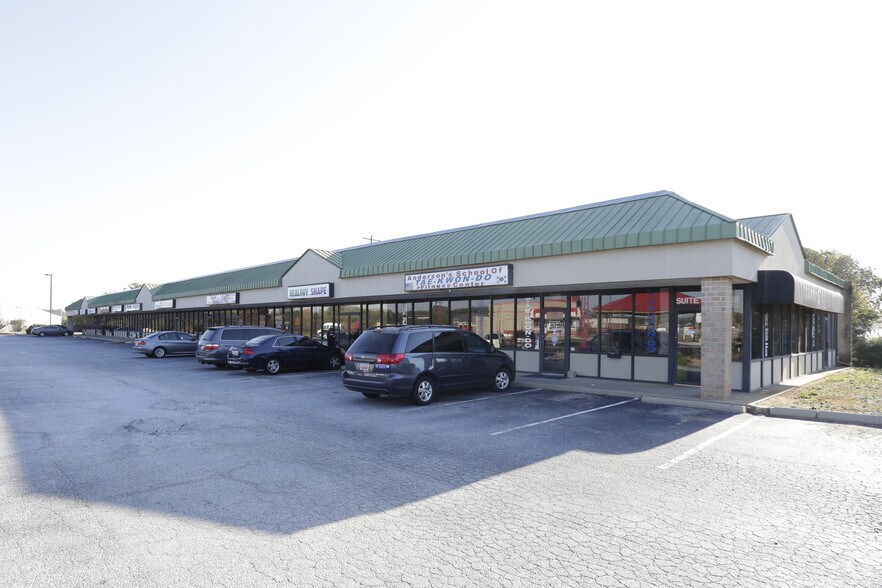 More Photos Of 417 S Buncombe Rd, Greer Unknown For Lease