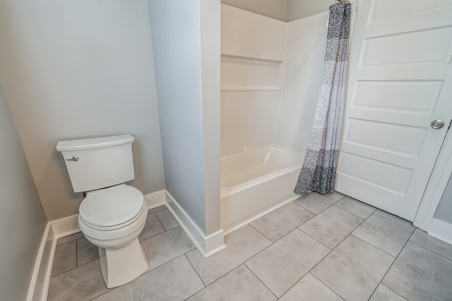 More Photos Of 2952-2954 Dekalb Pike, East Norriton Township Apartments For Sale
