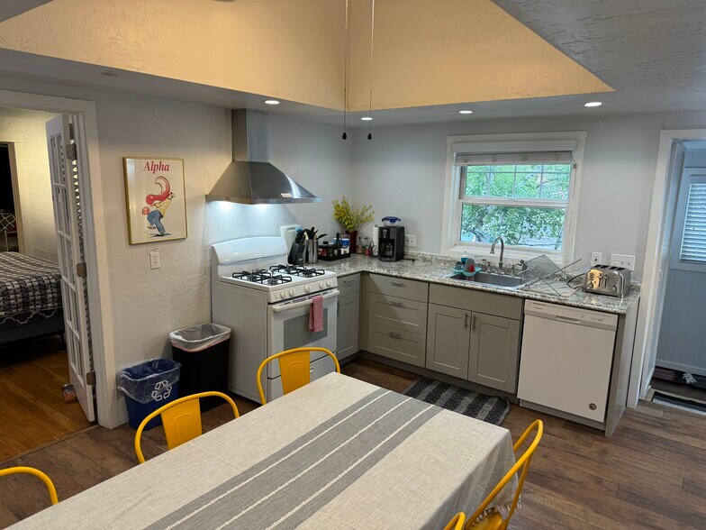More Photos Of 309 N Humphreys St, Flagstaff Apartments For Sale