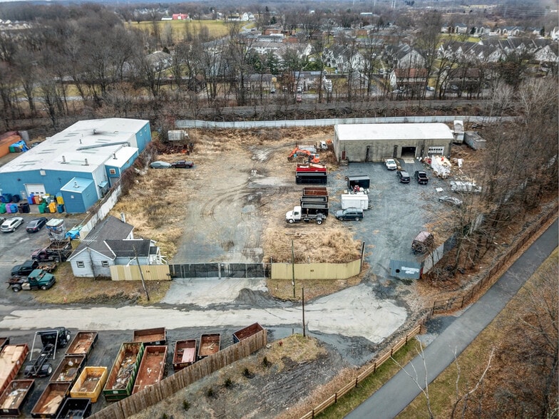 Primary Photo Of 18-20 Stanton St, Middletown Industrial For Sale