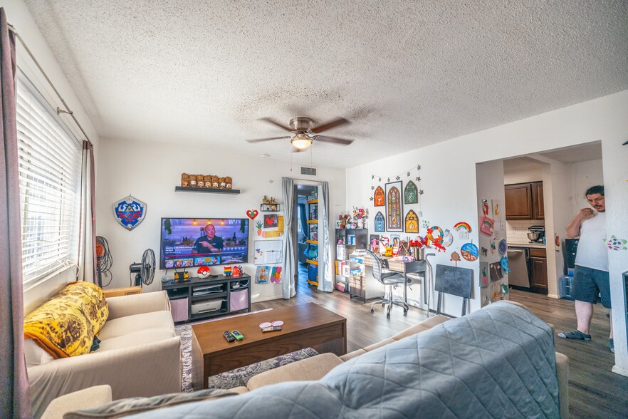 More Photos Of 35 N May St, Mesa Apartments For Sale