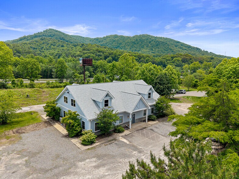 More Photos Of 14 Mimidis Ln, Swannanoa Office For Sale